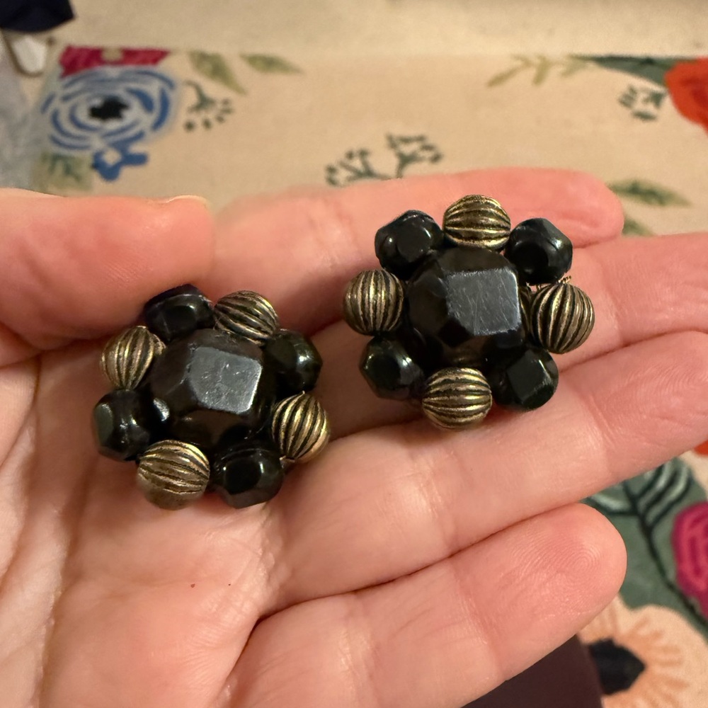 Elegant Black and Gold Beaded Clip On‎ Earrings